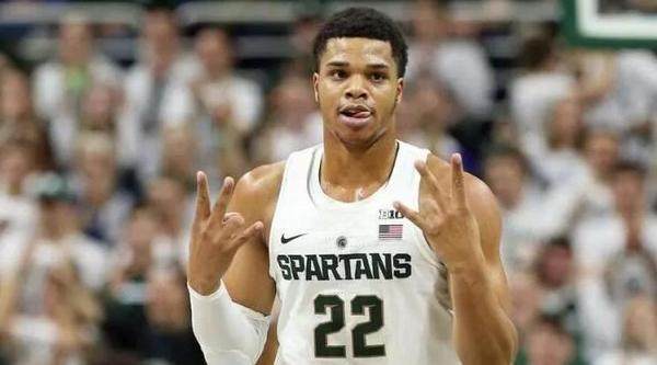 飞翼队的问 飞翼队的问