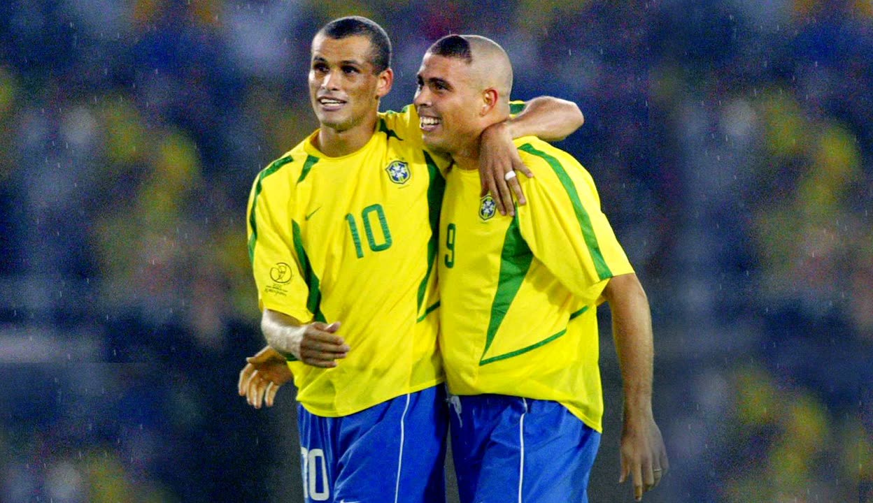 深陷低迷 深陷低迷